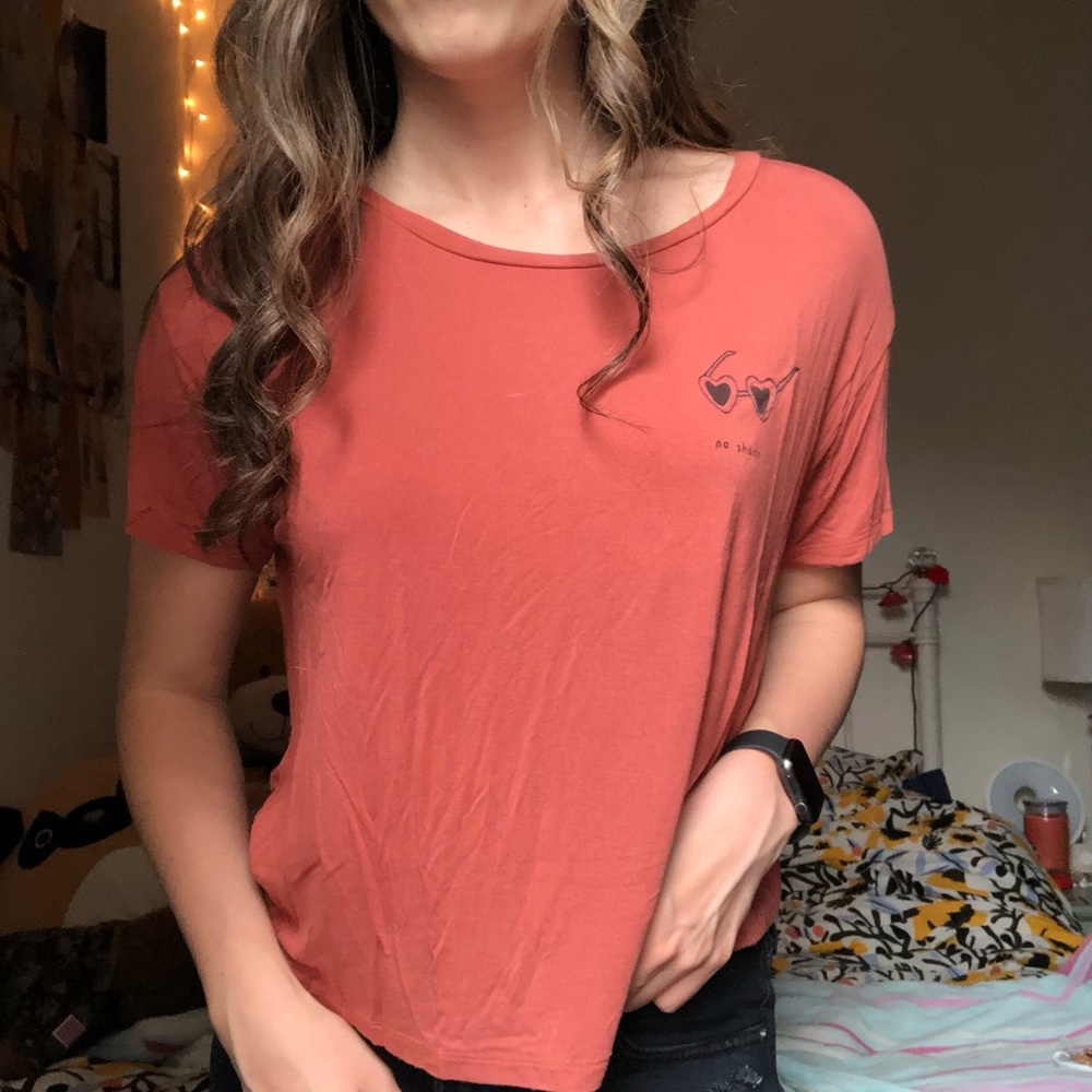 American Eagle Soft & Sexy “No Shade” Tee